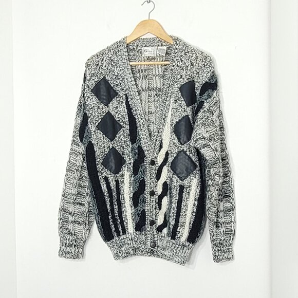 Gioni Designs Vintage Black White V-Neck Cable Knit Cardigan Grandpa Grandma 80s - Picture 1 of 12